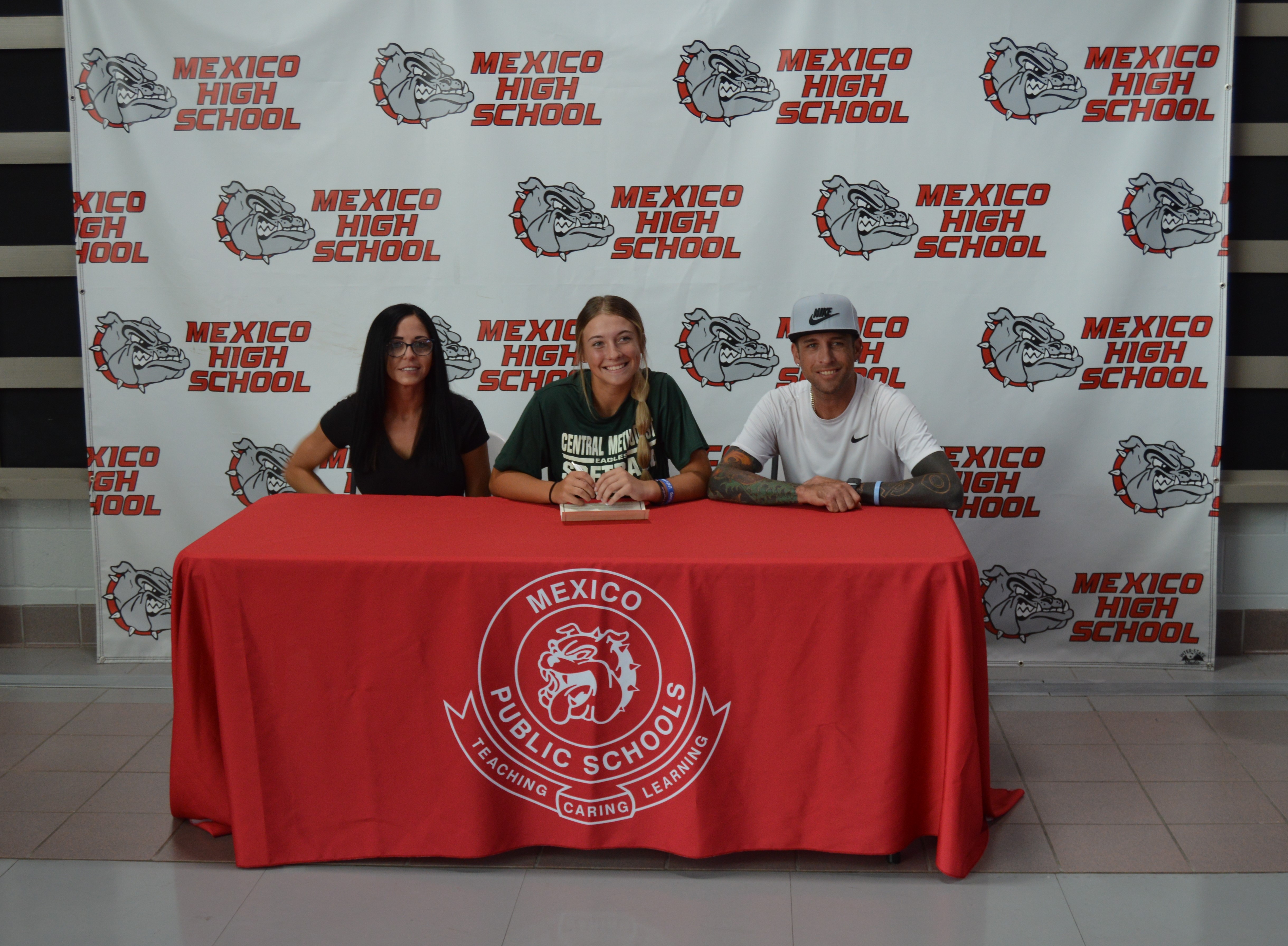 Mexico High School Softball Superstar Karlee Sefrit Signs With Central Methodist University