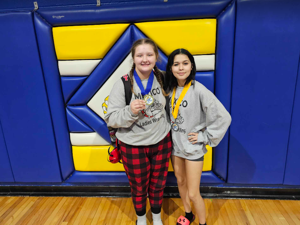 Mexico High School Girls Wrestlers Flex Muscles In Wright City Tournament For Season Opener