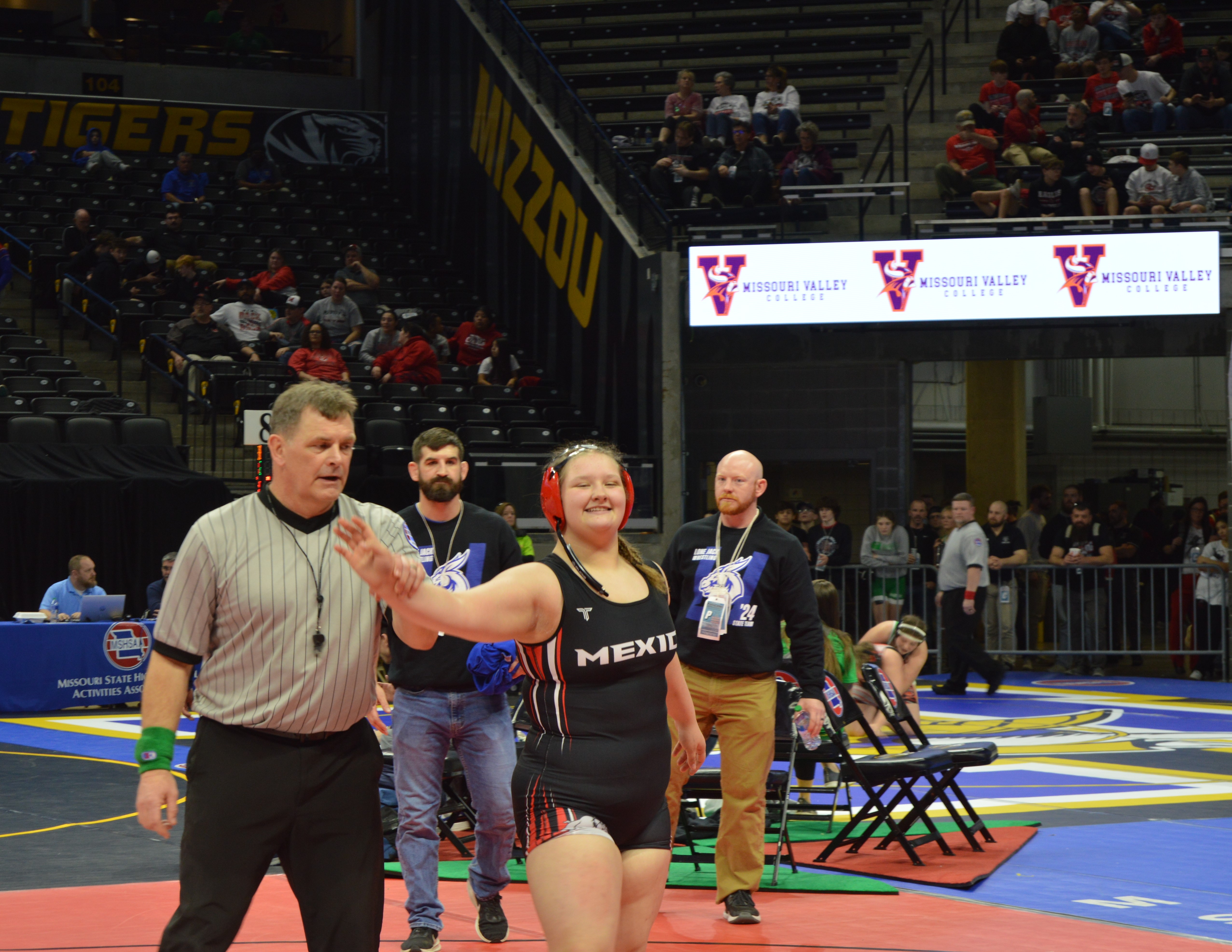 Five Mexico Lady Bulldog Wrestlers Named To All Conference Team