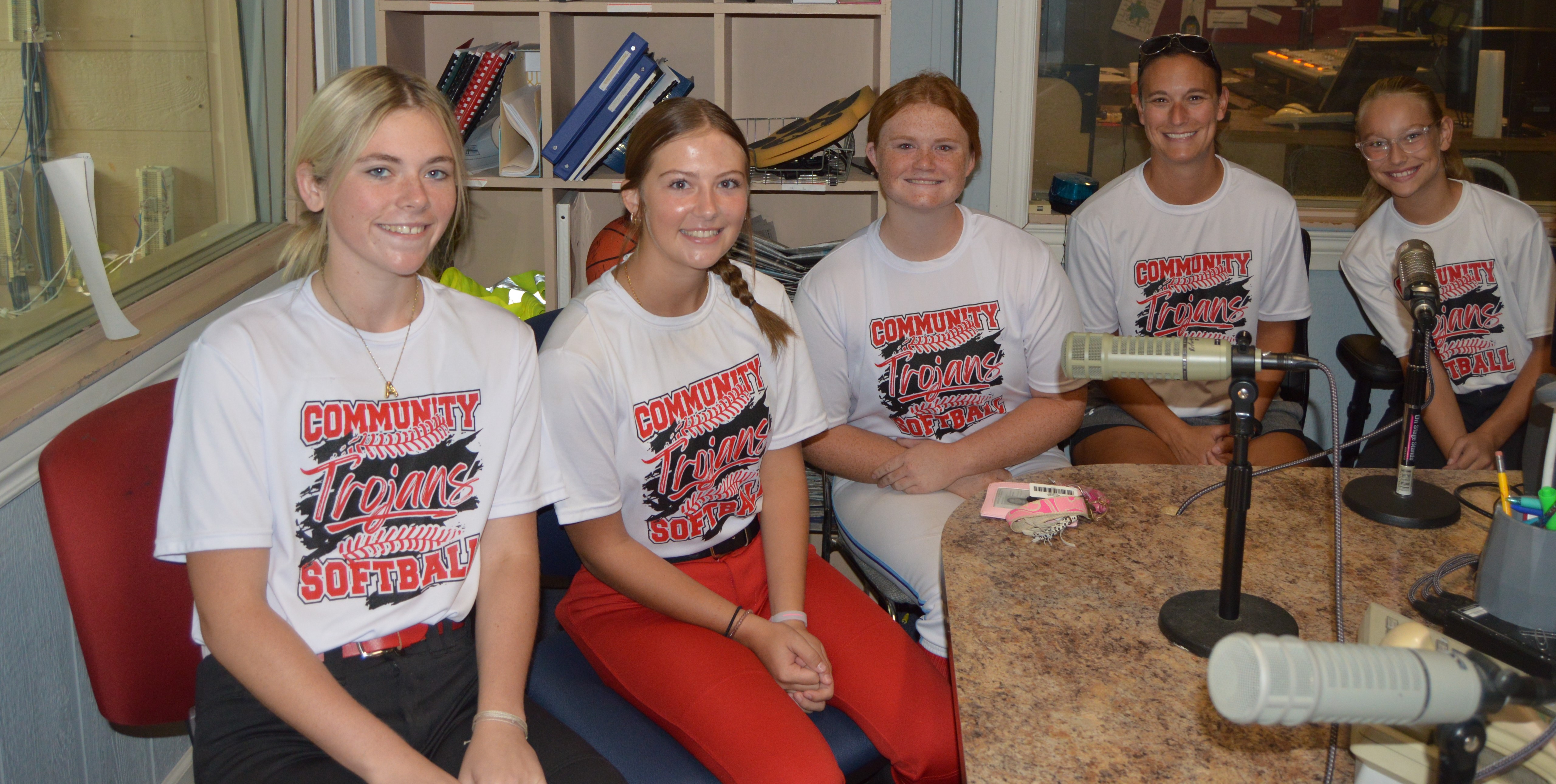 Community R6 Softball Girls Join AM 1340 KXEO’s Local Sports Talk Show The Buzzer Beater 8/24/2024