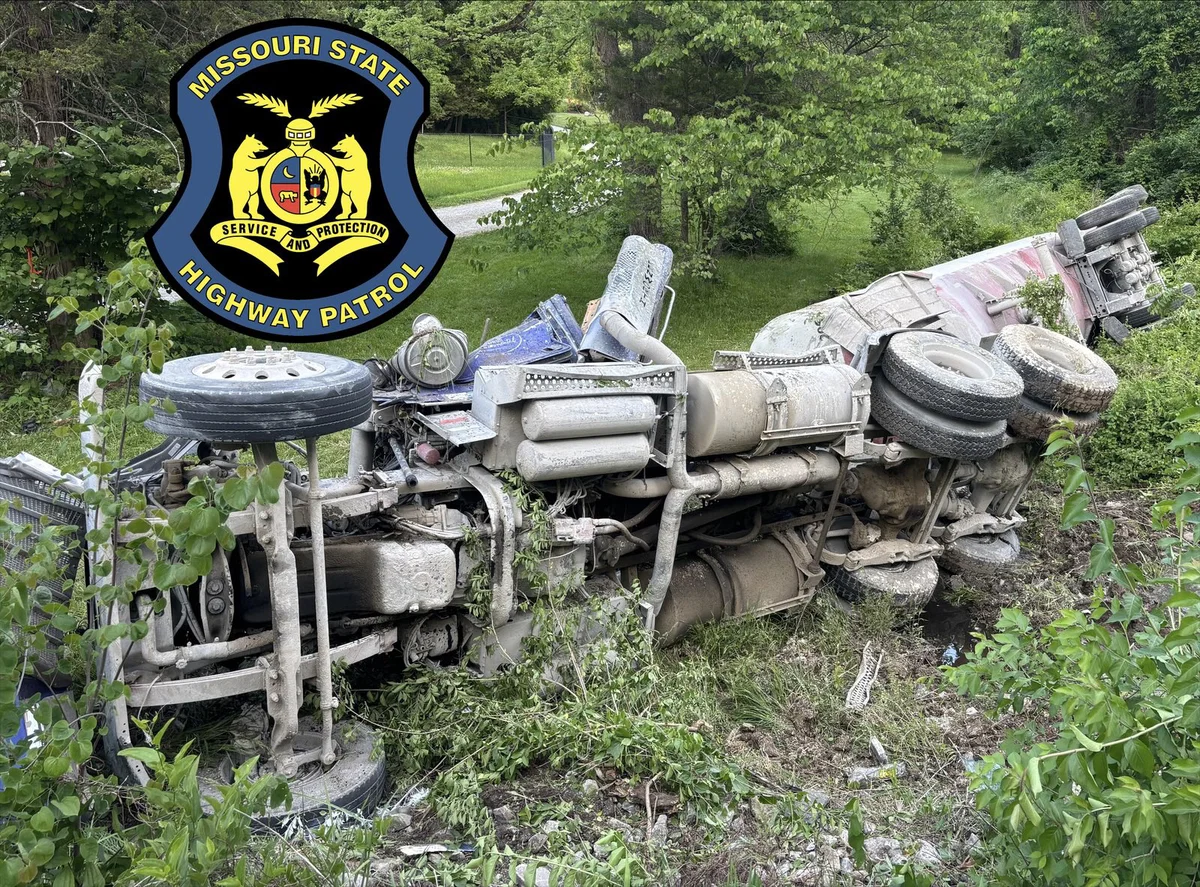 Semi Driver Injured in Boone County Crash