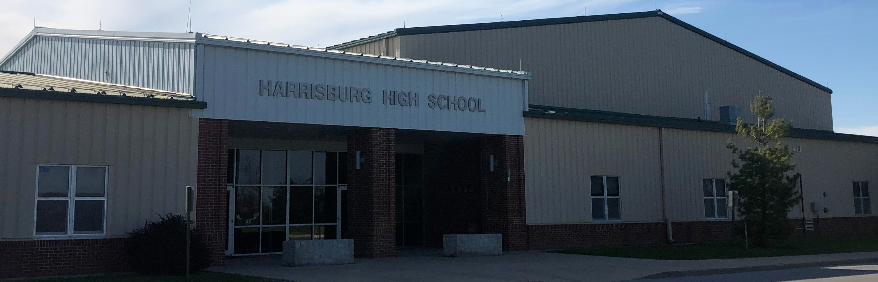 Harrisburg Student Dies in Crash in Iowa